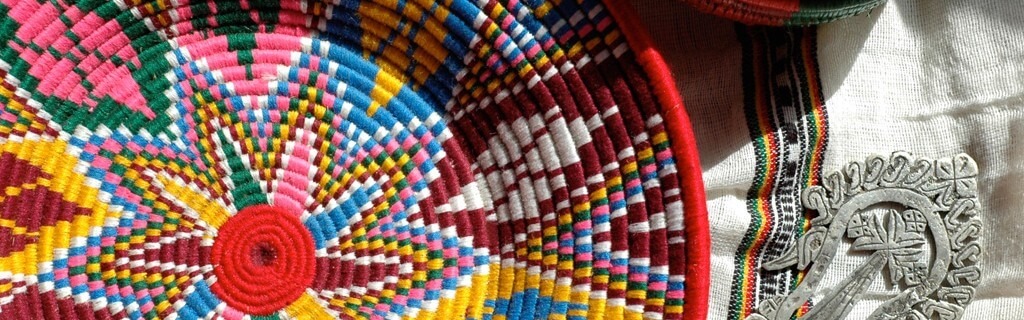 Tissus-Artisans-du-Monde-1024x320 sikki